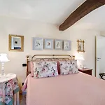 Casa Dei Tigli Nyaraló